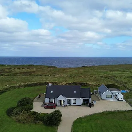 Cois Na Mara Bridges Of Ross V15 T677 B&B